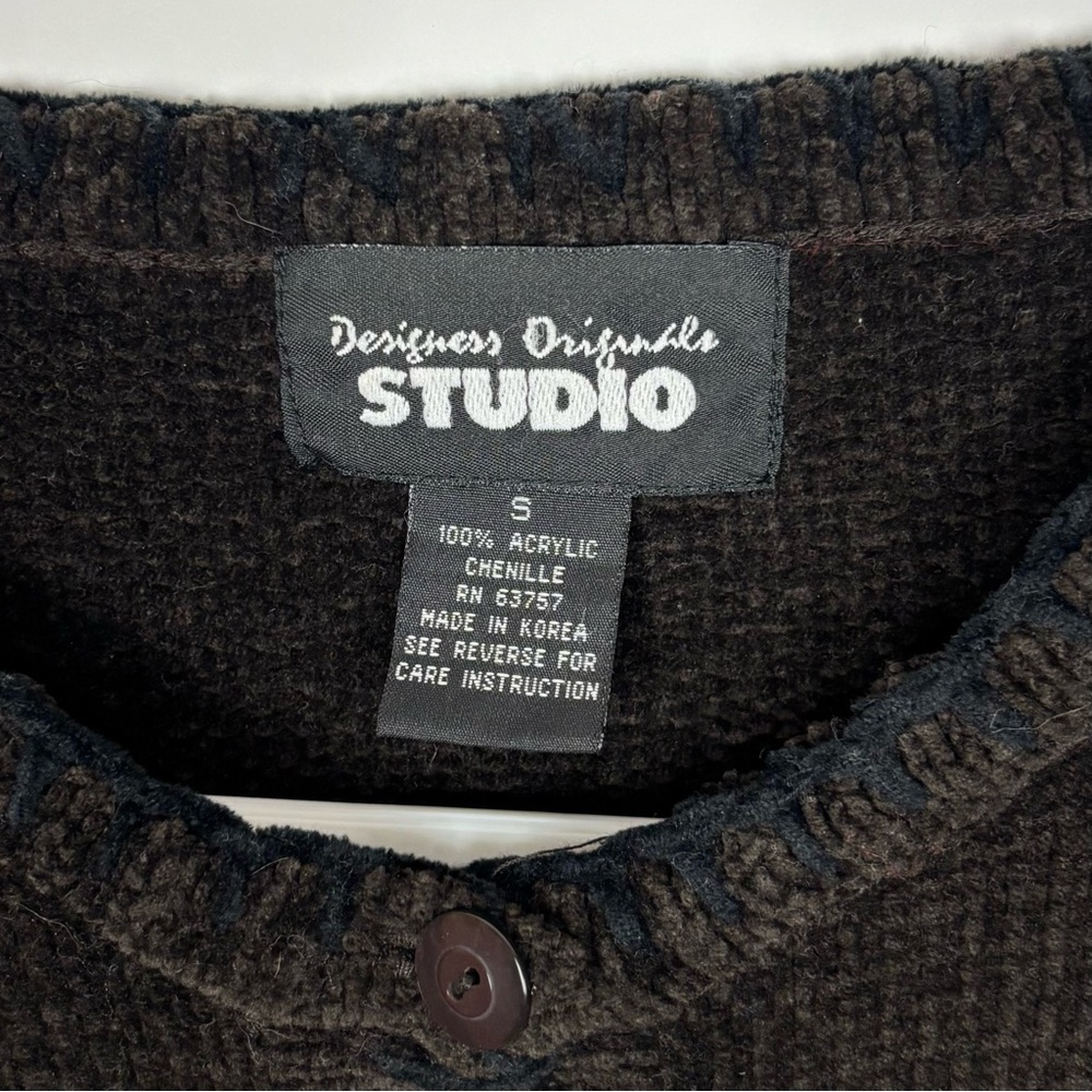 Vintage Designers Originals Studio Cardigan Sweater Chenille Animal Patch Brown - Picture 3 of 4